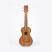 Fotografia de estúdio frontal do ukulele soprano APC SS, destacando o corpo em koa maciça, a rosácea trabalhada e as cordas Aquila Super Nylgut.